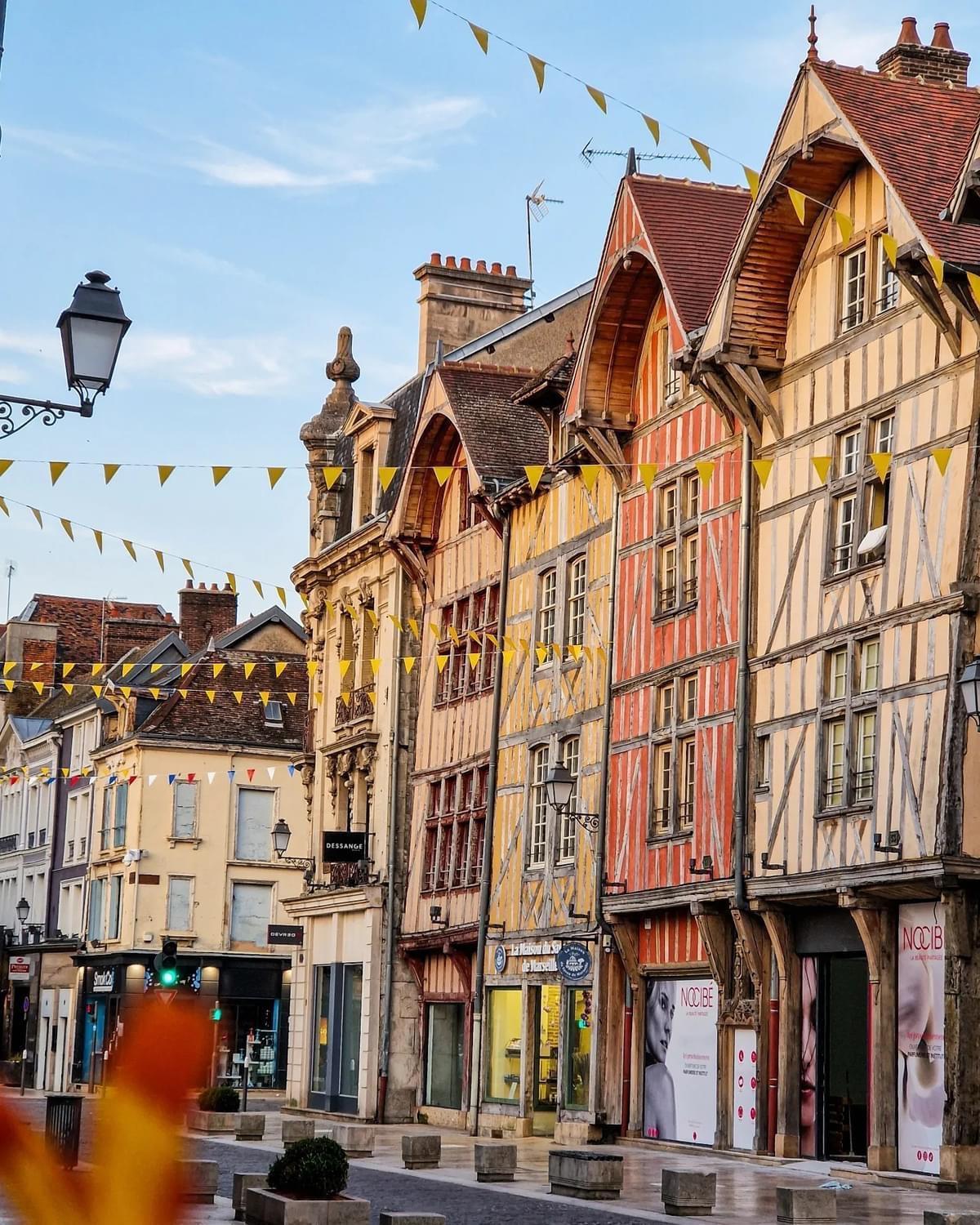 Apartmán Le Sacre Troyes Exteriér fotografie